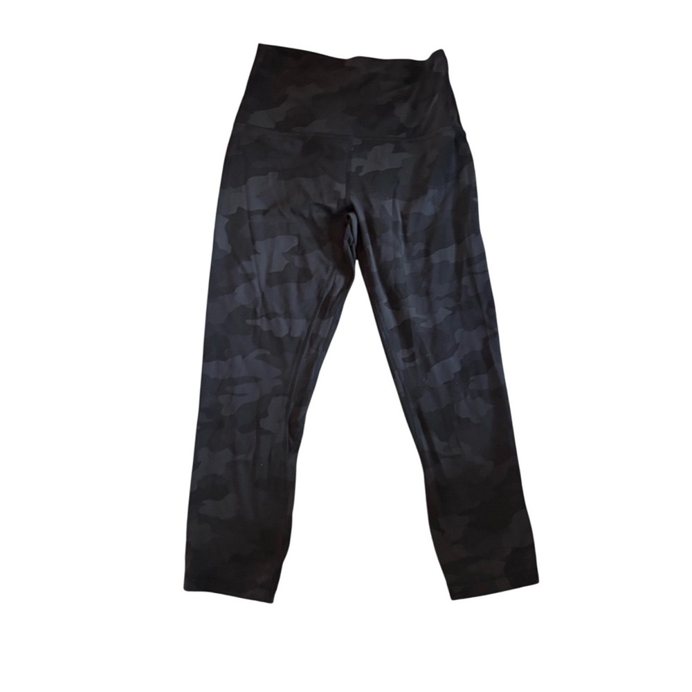 Lululemon High Rise‎ Crop Leggings Black Dark Camo 21 Inseam Size 4 6 Approx
